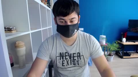 Snapshot of sexxxdickbig chatting on 5, 2, 2025 Tommy online show from 5, 2, 2025