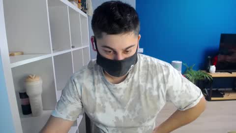 Snapshot of sexxxdickbig chatting on 12, 2, 2025 Tommy online show from 12, 2, 2025