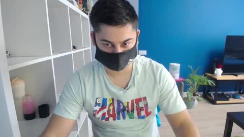 Snapshot of sexxxdickbig chatting on 18, 2, 2025 Tommy online show from 18, 2, 2025