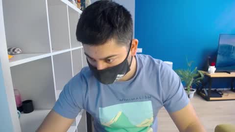 Snapshot of sexxxdickbig chatting on 23, 2, 2025 Tommy online show from 23, 2, 2025