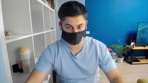 Snapshot of sexxxdickbig chatting on 27, 2, 2025 Tommy online show from 27, 2, 2025