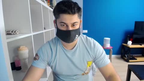 Snapshot of sexxxdickbig chatting on 2, 3, 2025 Tommy online show from 2, 3, 2025