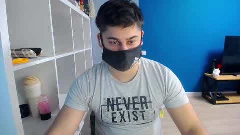 Snapshot of sexxxdickbig chatting on 5, 3, 2025 Tommy online show from 5, 3, 2025
