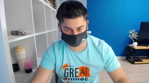 Snapshot of sexxxdickbig chatting on 8, 3, 2025 Tommy online show from 8, 3, 2025