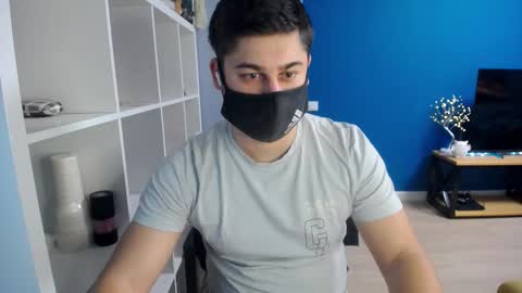Snapshot of sexxxdickbig chatting on 12, 3, 2025 Tommy online show from 12, 3, 2025