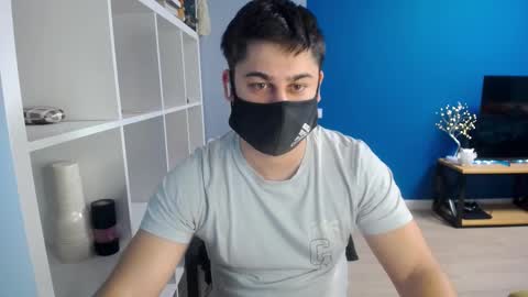 Snapshot of sexxxdickbig chatting on 12, 3, 2025 Tommy online show from 12, 3, 2025