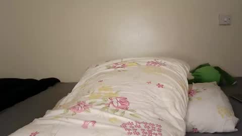 kisses online show from 23, 3, 2026