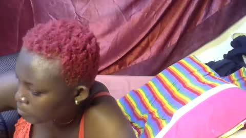 Snapshot of sexxy_triza chatting on 11, 9, 2025 triza online show from 11, 9, 2025