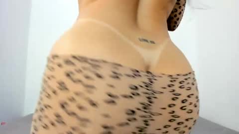 Snapshot of sexxylatincouple1 chatting on 26, 5, 2026 sexxylatincouple1 online show from 26, 5, 2026