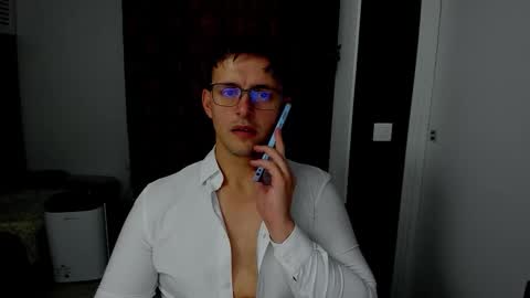 Snapshot of sexxymuscles4u chatting on 14, 11, 2025 Sexxymuscles4U online show from 14, 11, 2025