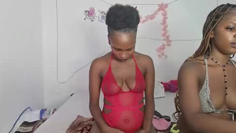 Snapshot of sexxypixie chatting on 18, 4, 2026 sexxypixie online show from 18, 4, 2026
