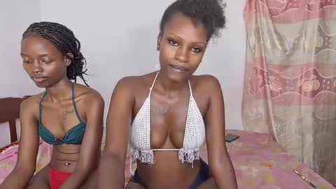 Snapshot of sexxypixie chatting on 27, 4, 2026 sexxypixie online show from 27, 4, 2026