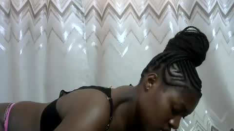 Snapshot of sexxytimmy2 chatting on 28, 12, 2024 sexxytimmy2 online show from 28, 12, 2024