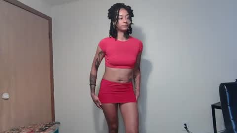 sexy6foot online show from 24, 6, 2026