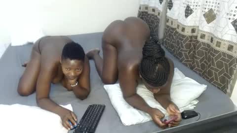 sexy_apple2 online show from 7, 10, 2025