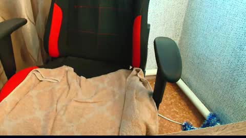 Jessica  Face only in pvt or in snapchat Dont ask more.... online show from 6, 3, 2025