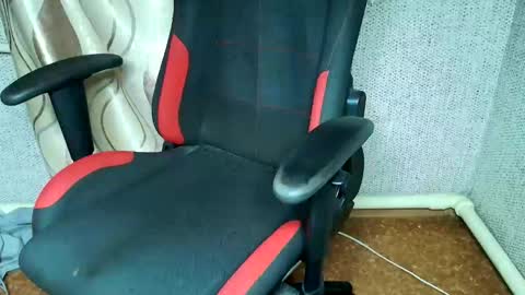 Jessica  Face only in pvt or in snapchat Dont ask more.... online show from 10, 10, 2025