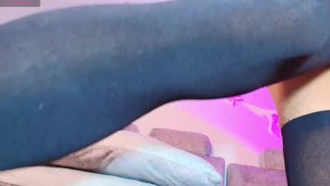 sexy_bellaa online show from 8, 4, 2026