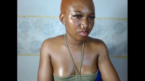 sexy_bluey247 online show from 25, 9, 2025