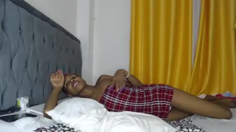 Snapshot of sexy_browniexx chatting on 7, 3, 2025 brownie online show from 7, 3, 2025