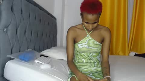 Snapshot of sexy_browniexx chatting on 8, 3, 2025 brownie online show from 8, 3, 2025