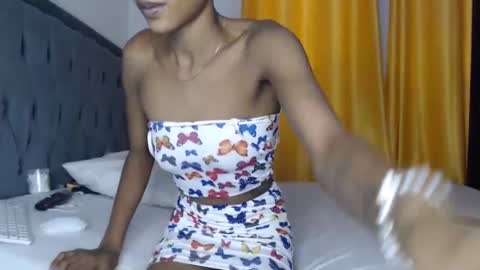 Snapshot of sexy_browniexx chatting on 12, 3, 2025 brownie online show from 12, 3, 2025