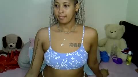 Snapshot of sexy_bubbie01 chatting on 17, 6, 2026 sexy_bubbie01 online show from 17, 6, 2026