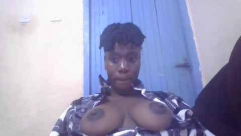 sexy_butty01 online show from 17, 4, 2026