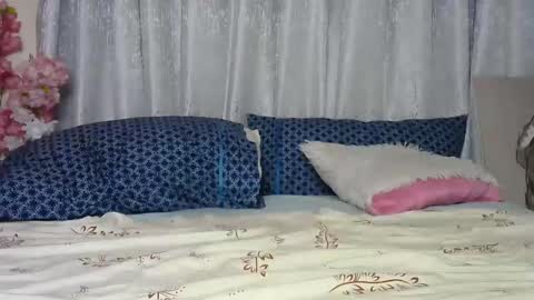 sexy_caramel8 online show from 13, 10, 2025