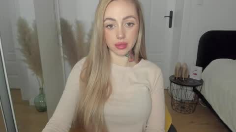 C o r a l i e online show from 19, 2, 2025