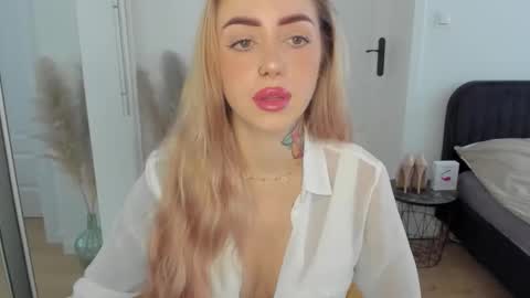 C o r a l i e online show from 12, 9, 2025