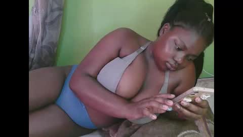 Snapshot of sexy_divana chatting on 6, 2, 2025 sexy_divana online show from 6, 2, 2025