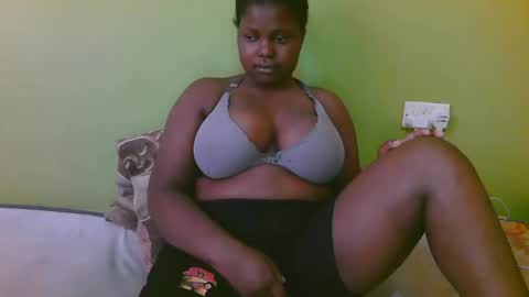 Snapshot of sexy_divana chatting on 21, 2, 2025 sexy_divana online show from 21, 2, 2025