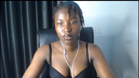 Snapshot of sexy_juicypussy0 chatting on 23, 9, 2025 Jasmine online show from 23, 9, 2025