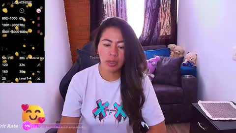 Snapshot of sexy_kendall24 chatting on 9, 9, 2025 laura online show from 9, 9, 2025