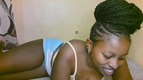 sexy_latasha online show from 14, 10, 2025