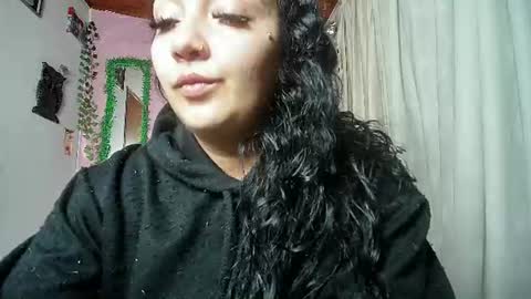 sexy lolas online show from 7, 7, 2026