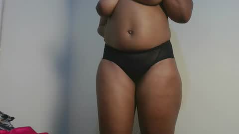 sexy_lyna online show from 19, 12, 2025