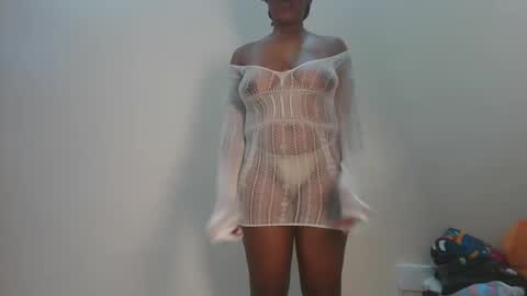 sexy_lyna online show from 6, 1, 2026