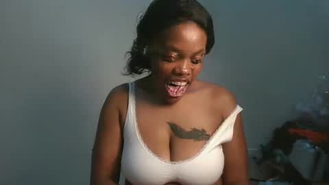 sexy_lyna online show from 18, 1, 2026