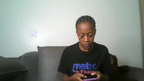 SEXY MOMAH online show from 4, 4, 2026