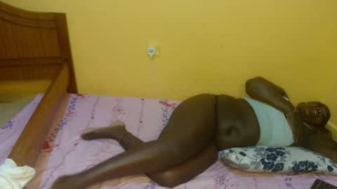 Snapshot of sexy_mummy2 chatting on 6, 1, 2026 lina online show from 6, 1, 2026