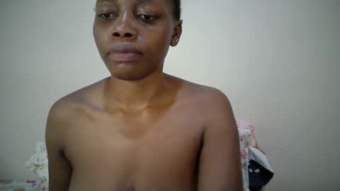 Snapshot of sexy_muna2 chatting on 23, 5, 2026 sexy_muna2 online show from 23, 5, 2026