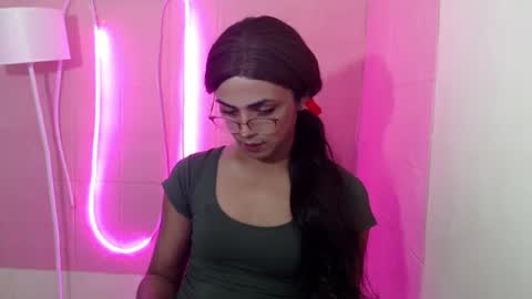 Snapshot of sexy_naughtyjasminxxx chatting on 8, 3, 2025 Jasmin online show from 8, 3, 2025
