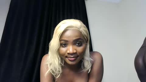 Snapshot of sexy_queen_eva chatting on 24, 2, 2025 eva am online everyday except friday online show from 24, 2, 2025