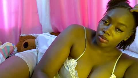 laura online show from 21, 4, 2026