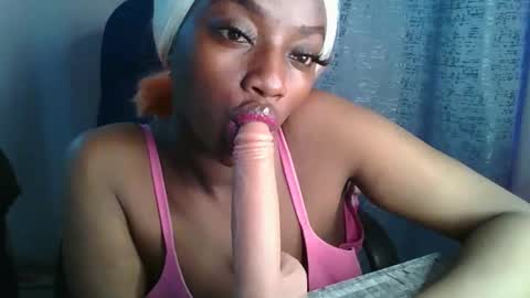 sexy sweetcandy online show from 17, 1, 2026