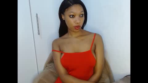 Snapshot of sexyalender02 chatting on 17, 11, 2025 sexyalender02 online show from 17, 11, 2025