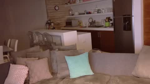 Snapshot of sexyalliekay chatting on 6, 7, 2026 Sexy GILF Allie Kay online show from 6, 7, 2026