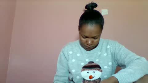 Snapshot of sexyapple2002 chatting on 9, 9, 2025 sexyapple2002 online show from 9, 9, 2025